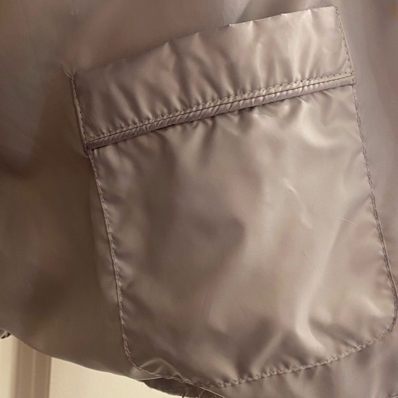 Guess Women's Light Gray Puffer Jacket - Picture 6 of 8